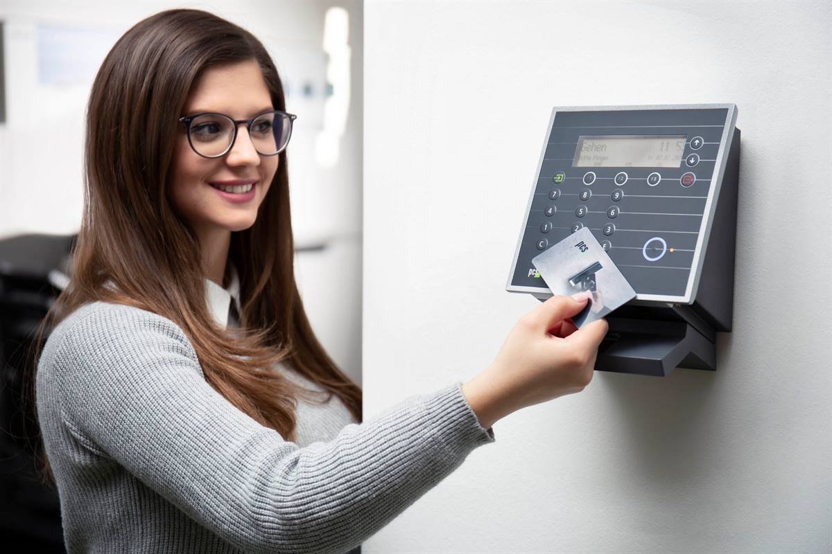 Kontrola dostępu — Uni-System
